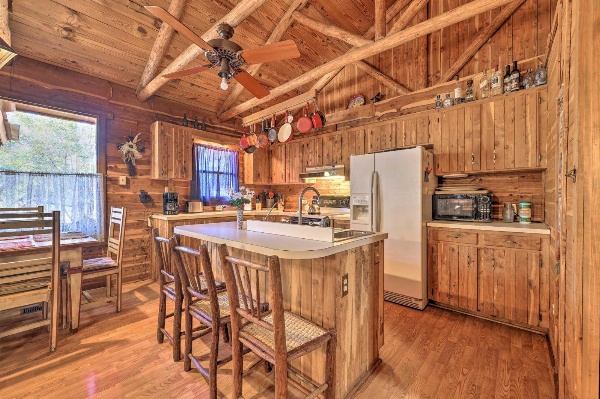 2 Canyon Lake Cabins - 3BR Total - on 2.7 Acres! image 6